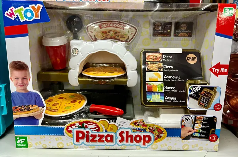 PIZZA CON ACCESSORI CUCINA E MOKA